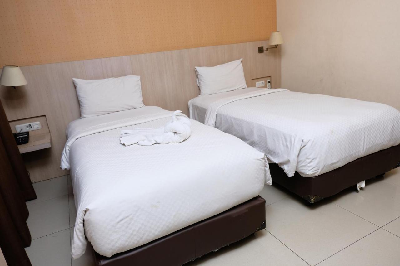 Rio City Hotel Palembang Eksteriør bilde