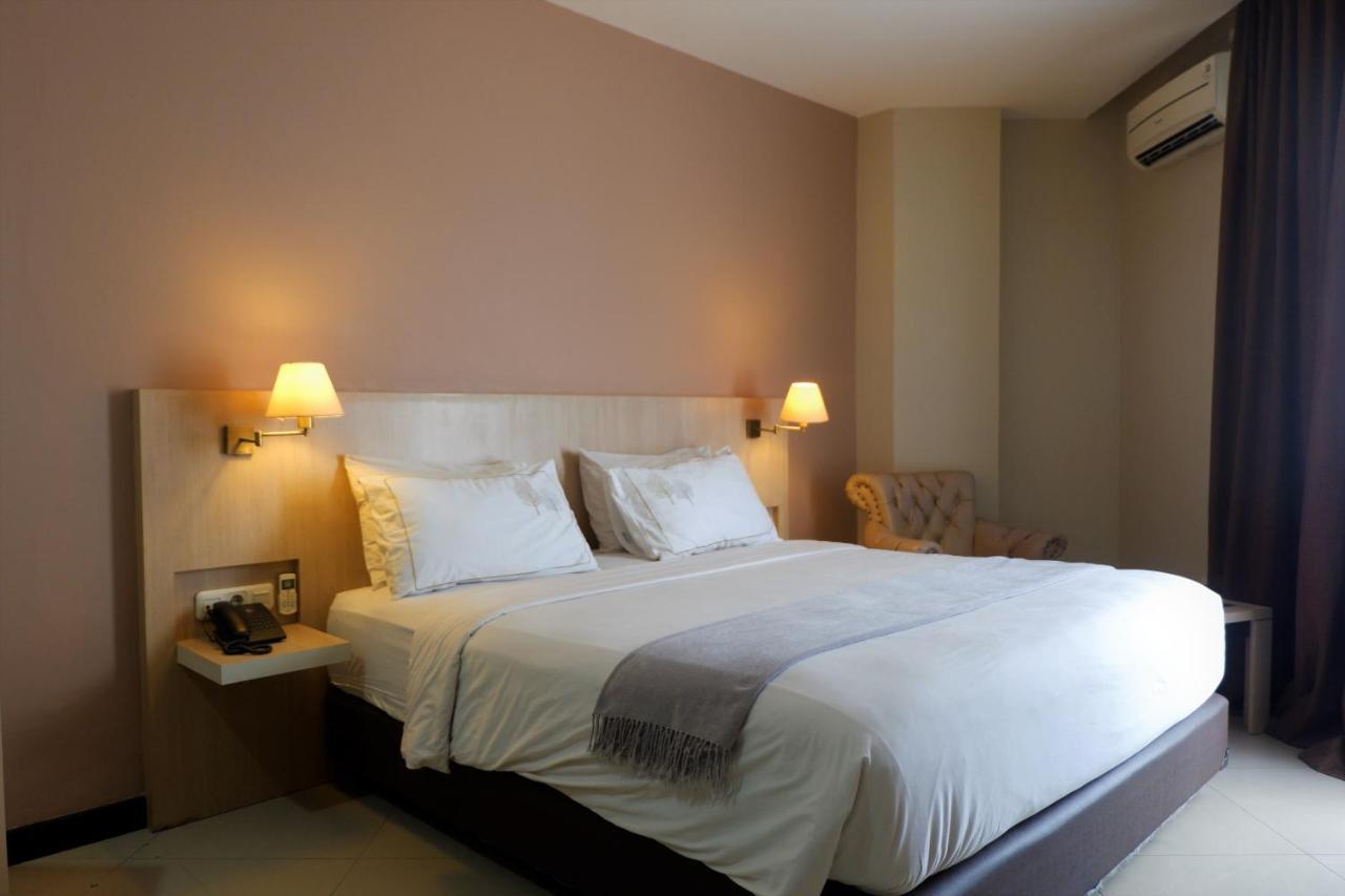 Rio City Hotel Palembang Eksteriør bilde