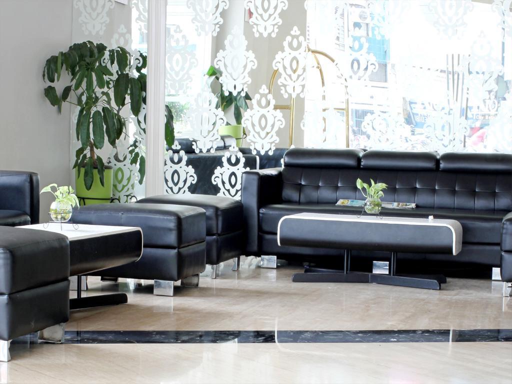 Rio City Hotel Palembang Eksteriør bilde